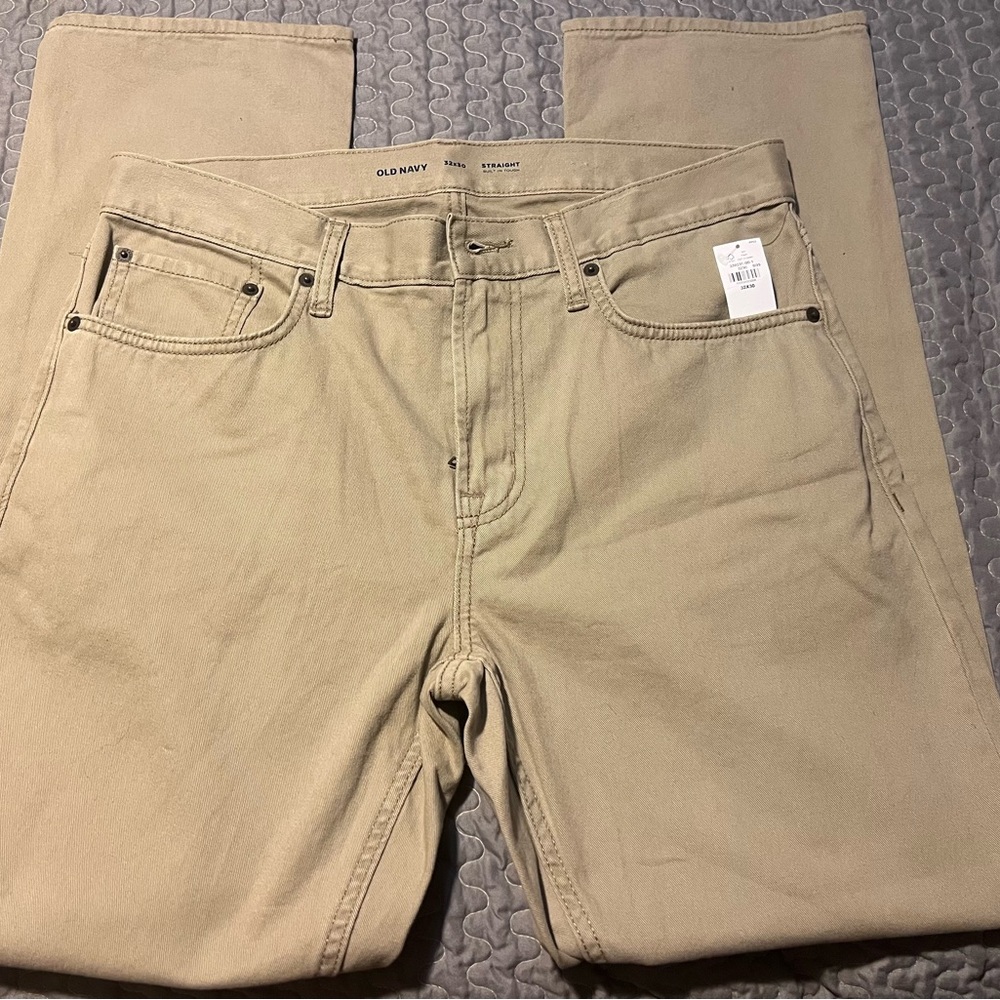 Old Navy Men’s Beige Slim Straight Jeans